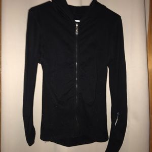 Tight fit stretchy workout top